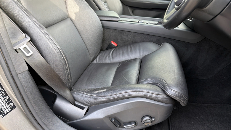 Volvo V60 2.0 D4 [190] Cross Country Plus 5dr AWD Auto Diesel Estate